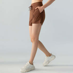 Short de yoga élastique de haute qualité pour femmes, respirant et confortable à porter - Product Image 2