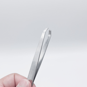 Pinzas para cejas con punta inclinada de calidad profesional para cejas de precisión - Product Image 6