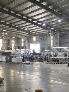 Revêtement de sol SPC flottant imperméable du Vietnam Click-System Click Planches de vinyle rigides pour l'extérieur Fabriqué au Vietnam avec un faible rendement - Product Image 3