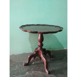 Traditional Polished Wood Coffee <b>Table</b> with Modern Design Scalloped <b>Edge</b> and Carved Legs for <b>Living</b> Room Furniture - Product Image 1