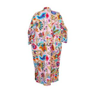 Robe kimono en coton vintage élégante faite à la main en Inde pour femmes, robe de nuit maxi avec motif floral, haute qualité - Product Image 6