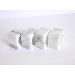 Rond de serviette en marbre blanc élégant et porte-serviette avec incrustation d'or Décor de table minimaliste pour la fête Nouvel accessoire tendance - Product Image 5