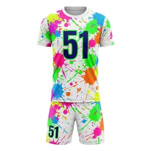 Uniforme de Fútbol Personalizado con Diseño de Salpicaduras de Mostaza y Negro, Sublimado, 100% Poliéster, Secado Rápido, Conjunto de Camiseta y Pantalones Cortos, Venta al Por Mayor - Product Image 4