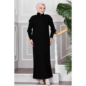 Robe tricotée Hijab à demi-fermeture éclair Noir - Product Image 1