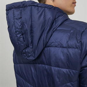 Chaqueta de pato de camuflaje de gran tamaño, impermeable, a prueba de viento, ultraligera, informal, bordada, para hombre - Product Image 4