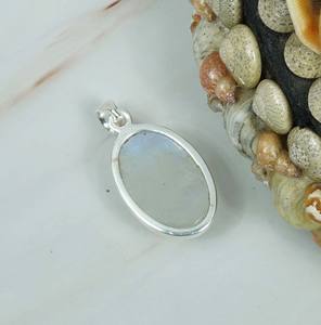 925 Colgante de Piedra natal de junio de plata esterlina sólida con colgantes de encanto de ajuste de bisel ovalado de piedra lunar arcoíris blanco - Product Image 3