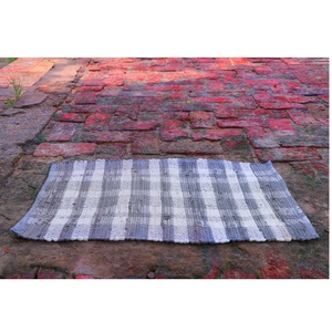 Alfombra Decorativa Antideslizante de Algodón Lavable de Estilo Oriental Personalizada con Borlas para Picnic y Golf - Product Image 1