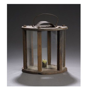 Lanterne en bois vintage avec panneaux en verre et poignée en métal Bougeoir antique pour décor rustique ou historique - Product Image 2