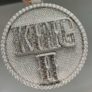 Bijoux de bus 3D brillants personnalisés pour hommes, testeur de diamants de passage de Moissanite VVS, pendentif boule 3D plaqué glacé - Product Image 1