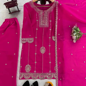 Ensemble Sharara pour femme avec dupatta, en faux georgette, travail de séquence, pour mariage - Product Image 1