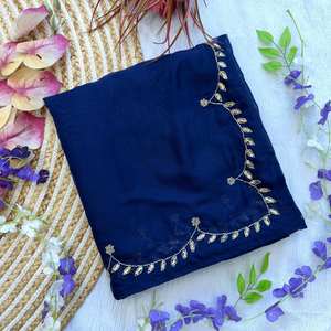 เสื้อเบลาส์ผ้าซาตินแบบไม่มีตะเข็บผ้าโปร่งบางเนื้อนุ่มหรูหราพร้อมด้วยงานฝีมือที่ประณีตแบบดั้งเดิม - Product Image 5