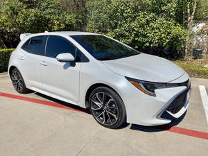 Toyota Corolla 2021 légèrement usagée, en parfait état et propre - Product Image 2