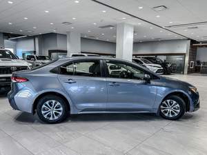 TOYOTA COROLLA HÍBRIDO LE 2023 USADO (LHD/RHD) - Product Image 2