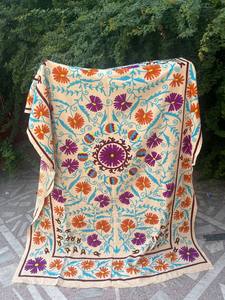 Couverture en coton Suzani Broderie à la main Drap de lit Couvre-lit Suzani Broderie Suzani Tenture murale - Product Image 3
