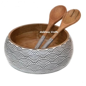 Ensaladera de madera con acabado Natural sostenible con cucharas para servir recubiertas de esmalte, cuenco grande con pegatina impresa de flores multicolor - Product Image 3