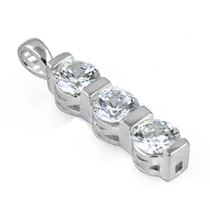 Collier pendentif en argent 925 fait main pour femmes avec zircone cubique, représentant des animaux, des numéros, des dessins animés avec des accents en or, platine et rubis - Product Image 3