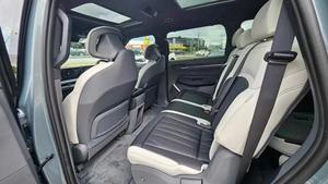 Listo para envío, limpio, 2023 Kia EV9 MV GT-Line Wagon, volante a la derecha - Product Image 6