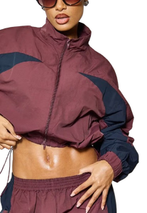 Ensemble de survêtement pour femme, coupe-vent, personnalisé avec logo, de haute qualité, léger, respirant, 100% polyester, élégant - Product Image 3