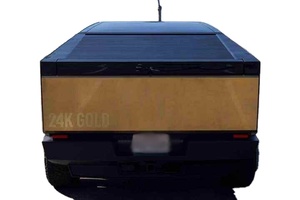 2024 Foundation Series Sin Reserva Doble Motor Tracción Total Chapado en Oro de 24 Quilates Volante a la Izquierda Cuero Subastado con Garantía de Accidentes - Product Image 3