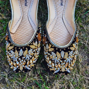 Khussa de Lentejuelas Negras de Alta Calidad y Ecológicas para Uso Diario, Diseño de Moda para Bodas, para Mujer, para Toda Temporada - Product Image 2