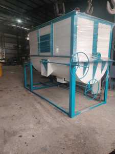 เครื่องผสมอาหารแบบสามริบบิ้นเครื่องผสมผงแห้งสำหรับอาหารสัตว์ปีก GRM-200ผสมอาหารสัตว์ - Product Image 4