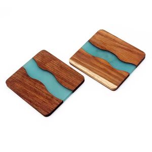 Catégorie de Produit Dessous de verre cube traditionnel en résine marron noir Accessoire de cuisine pour maison hôtel ou centres de villégiature Tapis et tampons - Product Image 4