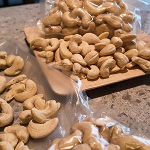 Organic Vietnam Cashew <b>Nut</b> <b>Kernels</b> W450 With Stable Quality And Freshly Peeled Suitable For Global Food Supply - Product Image 2