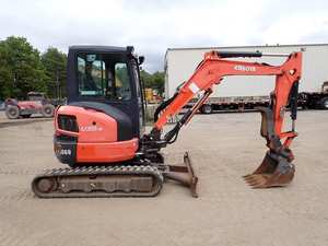 Miniexcavadora Kubota U35-4 2019: Compacta con Giro de Cola Cero y Gran Rendimiento - Product Image 4