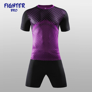 Camiseta de fútbol con impresión digital de poliéster, camiseta de fútbol en blanco personalizada y conjunto de uniforme de fútbol superior - Product Image 3