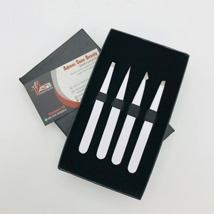 Pinzas de cejas de acero sostenible mate blanco con logotipo personalizado, herramienta de depilación de cejas puntiagudas cuadradas inclinadas para uso de belleza - Product Image 1