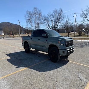 2021 T-o-y-o-a T-u-n-d-r-a T R D Pro V8 Power 4WD avec faible kilométrage et prix abordable en stock prêt pour expédition - Product Image 4