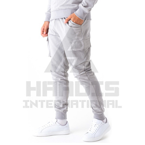 Nuevo chándal de moda de manga larga, precio al por mayor, conjuntos de chándal para hombre, chándal de invierno de estilo único para hombre en color liso - Product Image 4