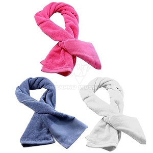 Serviette de sport haut de gamme en microfibre douce et absorbante pour la gym, le fitness, l'entraînement, la course à pied et les activités sportives. - Product Image 3