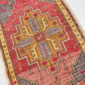 Vintage Turkish Rug, Small 1.9x3.2 ft (57x96 cm) Rug, <b>Red</b> Polka dot <b>Wool</b> Rug - Product Image 3