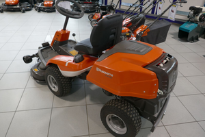 Tondeuse autoportée industrielle en gros pour R 420TsX AWD, moteur 2 temps 125cc, commande électrique à 100%, télécommandée, pour usine - Product Image 2