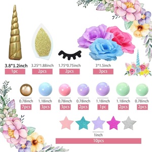 Kit de décoration de gâteau Licorne en plastique 38 pièces avec toppers, cornes, oreilles, fleurs, perles et étoiles pour fête d'anniversaire d'enfants - Product Image 3