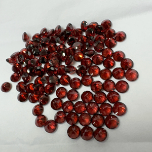 Gemas Sintéticas de Granate Rojo Gigli Rigli de 5-6 mm, Corte Brillante, Piedra Preciosa Suelta, Tasación de Terceros, Rajasthan, para Joyería - Product Image 1