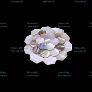 Meilleure vente de miroir décoratif moderne en nacre fait à la main pour filles à offrir au meilleur prix en Inde - Product Image 2