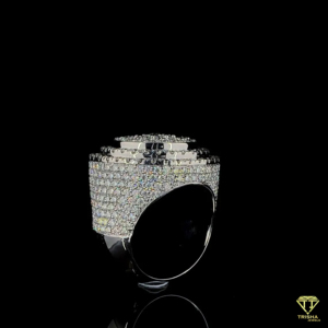 Bague hip-hop brillante et élégante ornée de diamants moissanite brillants pour cadeau d'anniversaire - Product Image 4