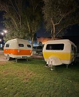 Nouvelles caravanes mobiles personnalisées 2026, style moderne, pour voyages en plein air, maisons roues, camping-cars avec équipements modernes, à vendre aux États-Unis/UE/Émirats arabes unis