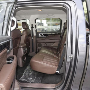 Véhicule utilitaire diesel Foton Mars à transmission intégrale, version Elite, boîte manuelle, intérieur cuir, en promotion - Product Image 4