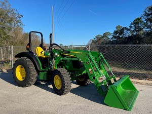 Tracteurs John Deere 5045e d'occasion de 40 à 99 CV à vendre - Product Image 2