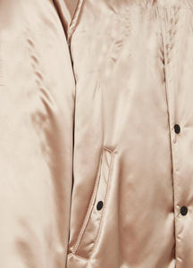 Veste de baseball universitaire à séchage rapide pour hommes, coupe-vent en coton et soie, veste universitaire imperméable pour hommes, vente en gros - Product Image 3