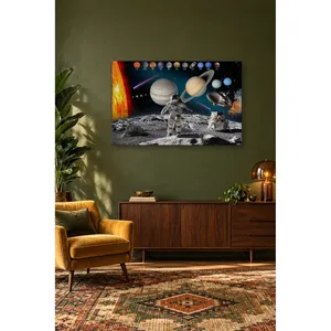 Impresión en lienzo de astronauta Fida y planetas en la superficie de la Luna - Product Image 1