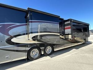 Well-Maintained Used 2014 Itasca Ellipse 42QD Motorhomes Aluminum Steel Construction for 4-6 Persons for Adventure Road Trip - Product Image 2