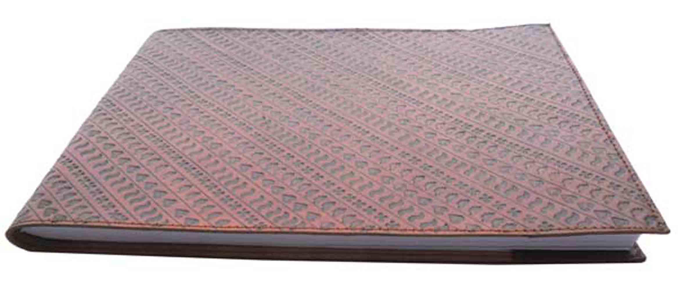 สีน้ำตาล