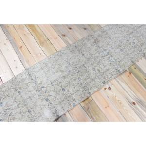 Alfombra Turca Vintage de 2.2x8.4 pies, Alfombra Beige con Diseño Floral de Lana - Product Image 2