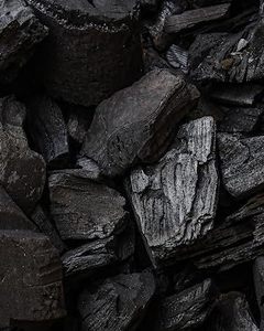 Charbon de bois dur de haute qualité sans fumée / écologique, briquettes de charbon noir, charbon de bois de chêne pour grillades, en vente - Product Image 2