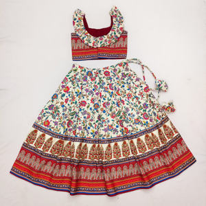 Ensemble Lehenga Choli traditionnel pour enfants Shoryam Fashion, blanc, ajrakh, longueur au sol |   Vêtements de fête de mariage prêts à porter - Product Image 2