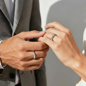 Ensemble de bagues de couple gravées Jeulia True Love Vow Bypass plaquées rhodium, cadeau d'anniversaire - Product Image 6